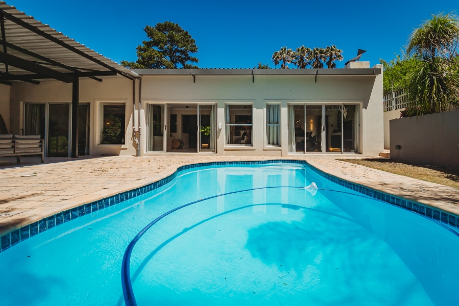 5 Bedroom Property for Sale in Heather Park Western Cape